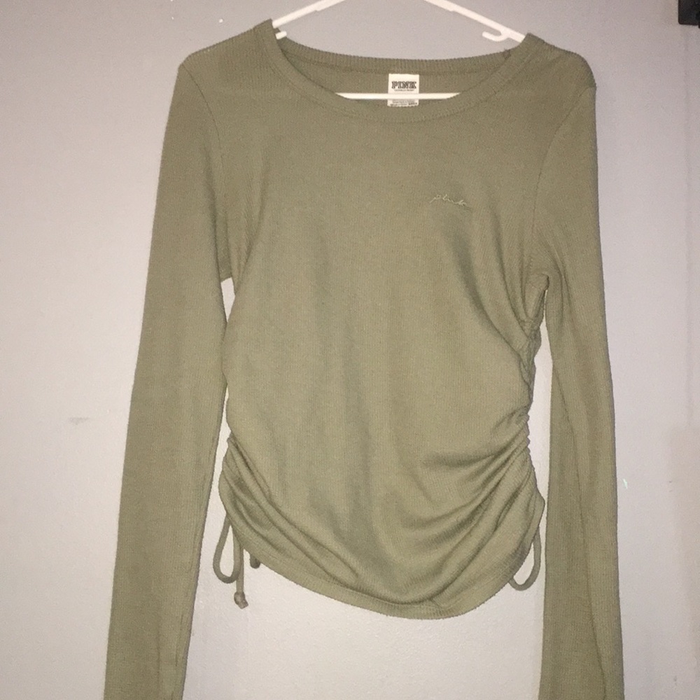 long sleeved t-shirt